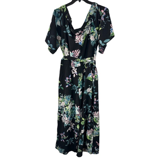 NWT City Chic Kalani Jumpsuit Tie Belt Black Blue Floral Pockets Plus Size M 18 - Picture 2 of 12